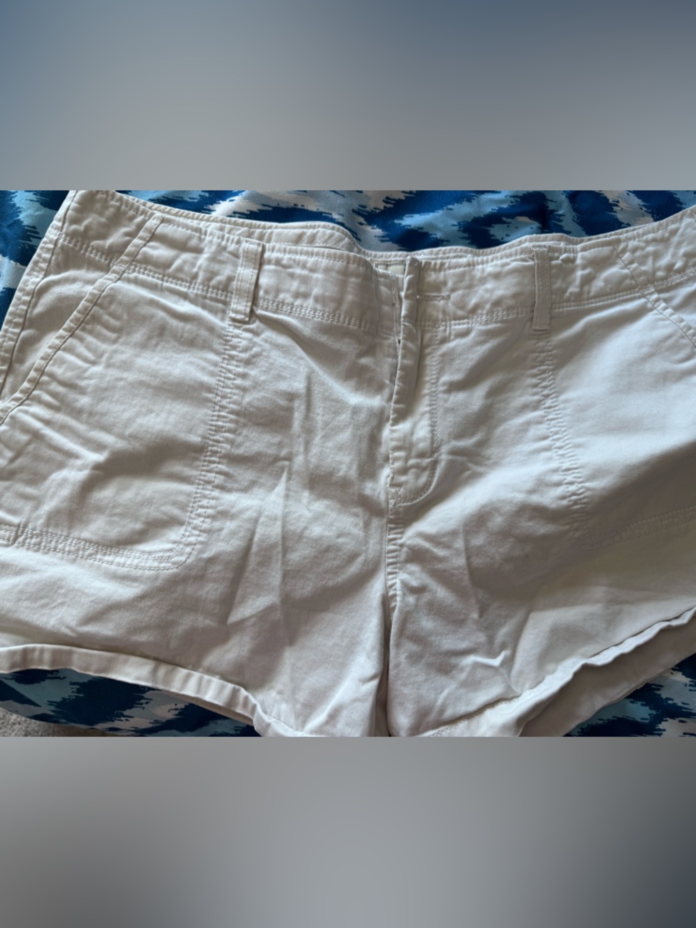Old Navy Women's White Cotton Bermuda Shorts